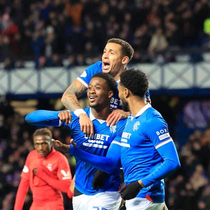 Rangers v Aberdeen William Hill Premiership Emmanuel Fernandez of Rangers (second from left) celebrates scoring his teams first goal with team mates during the William Hill Premiership match at Ibrox Stadium, Glasgow 06 01 2026 UK Newspapers OUT Copyright: xFredxPalmerx FIL-22753-0086