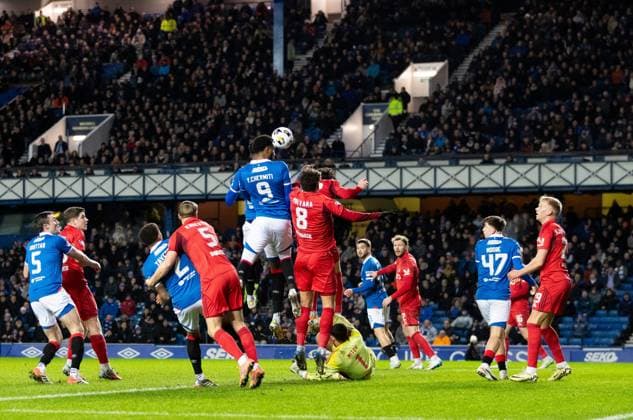 Emmanuel Fernandez of Rangers scores his sides first goal during Scottish Premiership match at Ibrox Stadium, Glasgow. Rangers v Aberdeen - Scottish Premiership - Ibrox Stadium, Glasgow, Lanarkshire, Scotland, UK - 06 Jan 2026Glasgow Ibrox Stadium Lanarkshire, Scotland United Kingdom EDITORIAL USE ONLY  Copyright: xRangersxFC Shutterstockx 16237029b