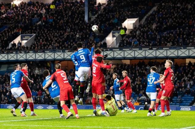 Emmanuel Fernandez of Rangers scores his sides first goal during Scottish Premiership match at Ibrox Stadium, Glasgow. Rangers v Aberdeen - Scottish Premiership - Ibrox Stadium, Glasgow, Lanarkshire, Scotland, UK - 06 Jan 2026Glasgow Ibrox Stadium Lanarkshire, Scotland United Kingdom EDITORIAL USE ONLY  Copyright: xRangersxFC Shutterstockx 16237029i