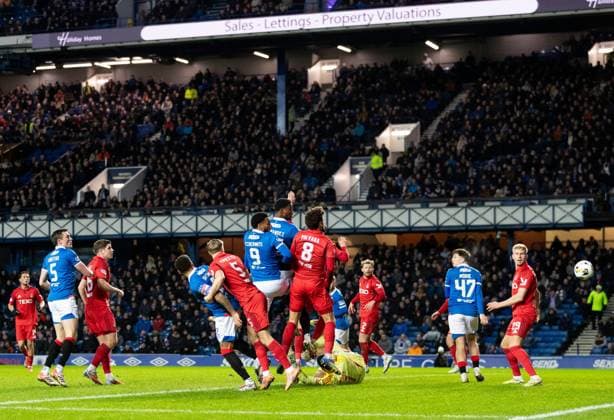Emmanuel Fernandez of Rangers scores his sides first goal during Scottish Premiership match at Ibrox Stadium, Glasgow. Rangers v Aberdeen - Scottish Premiership - Ibrox Stadium, Glasgow, Lanarkshire, Scotland, UK - 06 Jan 2026Glasgow Ibrox Stadium Lanarkshire, Scotland United Kingdom EDITORIAL USE ONLY  Copyright: xRangersxFC Shutterstockx 16237029p