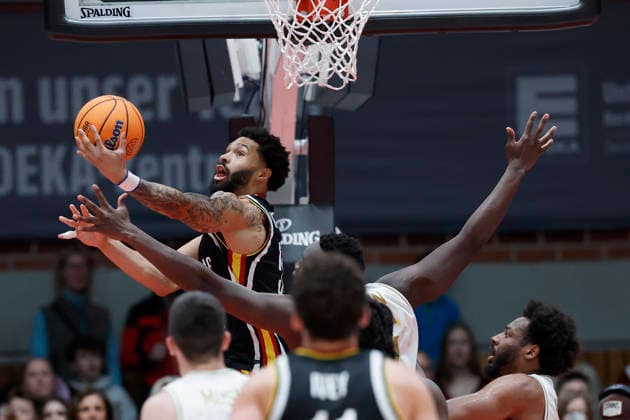 f l t r David Muenkat Fitness First Wuerzburg Baskets, 55 , 06 01 2026, Basketball Champions League, Fitness First Wuerzburg Baskets vs Patrioti Levice, GER, Wuerzburg, Tectake Arena Copyright: HMBxMedia xHeikoxBecker