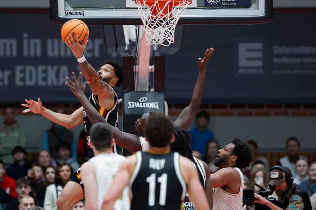 f l t r David Muenkat Fitness First Wuerzburg Baskets, 55 , 06 01 2026, Basketball Champions League, Fitness First Wuerzburg Baskets vs Patrioti Levice, GER, Wuerzburg, Tectake Arena Copyright: HMBxMedia xHeikoxBecker