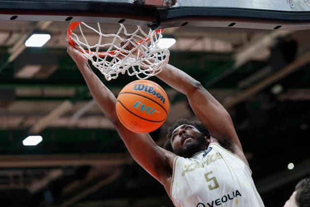 f l t r Andre Wesson Jr Patrioti Levice, 5 with a Dunk, 06 01 2026, Basketball Champions League, Fitness First Wuerzburg Baskets vs Patrioti Levice, GER, Wuerzburg, Tectake Arena Copyright: HMBxMedia xHeikoxBecker