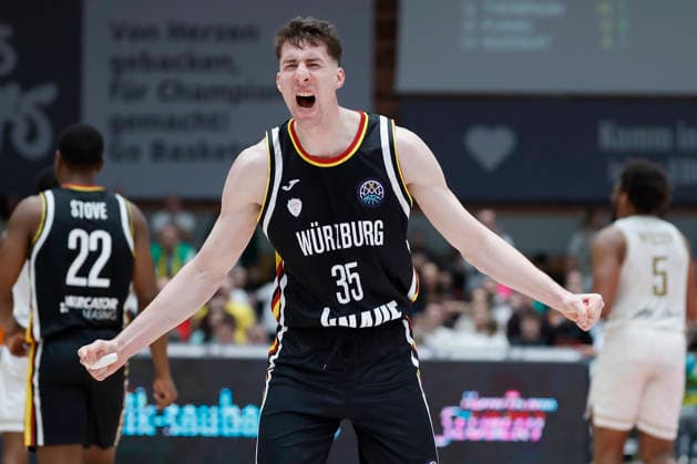 f l t r Alen Pjanic Fitness First Wuerzburg Baskets, 35 , 06 01 2026, Basketball Champions League, Fitness First Wuerzburg Baskets vs Patrioti Levice, GER, Wuerzburg, Tectake Arena Copyright: HMBxMedia xHeikoxBecker