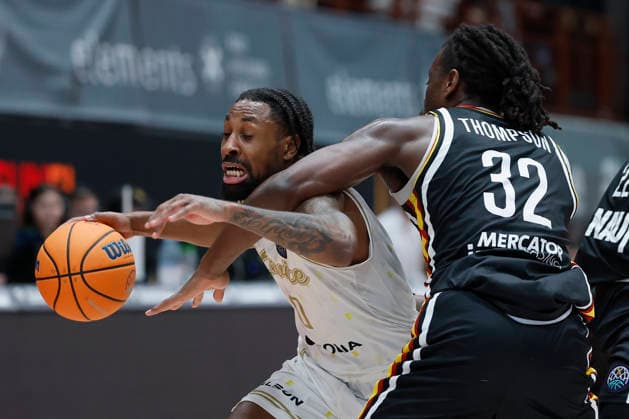 f l t r Rickey McGill Patrioti Levice, 0 and Charles Thompson Fitness First Wuerzburg Baskets, 32 , 06 01 2026, Basketball Champions League, Fitness First Wuerzburg Baskets vs Patrioti Levice, GER, Wuerzburg, Tectake Arena Copyright: HMBxMedia xHeikoxBecker
