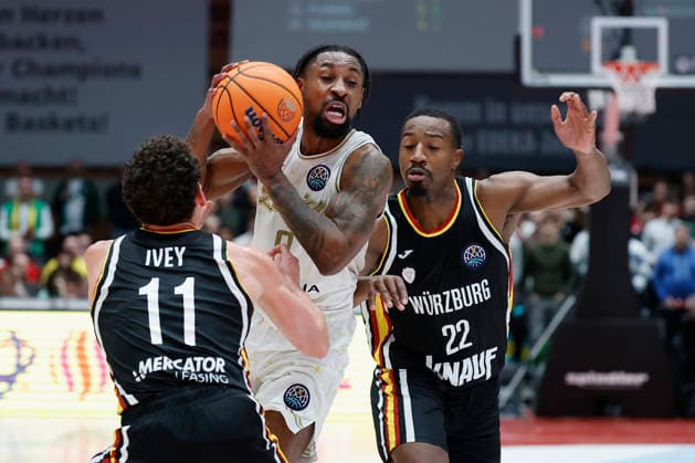 f l t r Brae Ivey Fitness First Wuerzburg Baskets, 11 , Rickey McGill Patrioti Levice, 0 and Charles Thompson Fitness First Wuerzburg Baskets, 32 , 06 01 2026, Basketball Champions League, Fitness First Wuerzburg Baskets vs Patrioti Levice, GER, Wuerzburg, Tectake Arena Copyright: HMBxMedia xHeikoxBecker