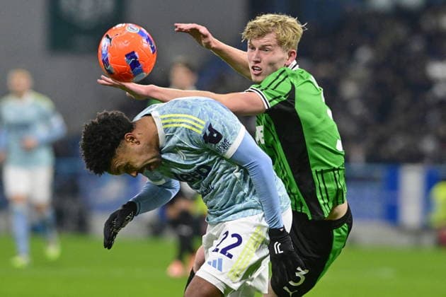 CALCIO - Serie A - US Sassuolo vs Juventus FC Josh Doig (Sassuolo) and Weston Mc Kennie (Juventus) during US Sassuolo vs Juventus FC, Italian soccer Serie A match in Reggio Emilia, Italy, January 06 2026 Reggio Emilia Italy  Copyright: xIPAxSport ABACAx