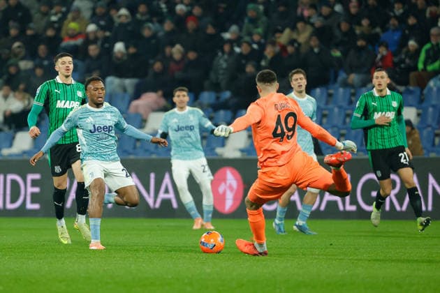 6th January 2026; Mapei Stadium, Reggio Emilia, Italy, Serie A Football, Sassuolo versus Juventus; Lois Openda of Juventus FC clears the ball  EmanuelexPennacchio Content restricted for UK based newspaper