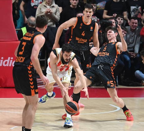 CRVENA ZVEZDA vs VALENCIA NIKOLA KALINIC, basketball player of Crvena Zvezda, during the Euroleague match against Valencia, at Aleksandar Nikolic Hall. Belgrade, 06.01.2026. photo: Nebojsa Parausic MN Press Photo BASKETBALL, EUROLEAGUE, CRVENA ZVEZDA, VALENCIA Belgrade Hala Aleksandar Nikolic Serbia Copyright: xNebojsaxParausicx xMNxPressx