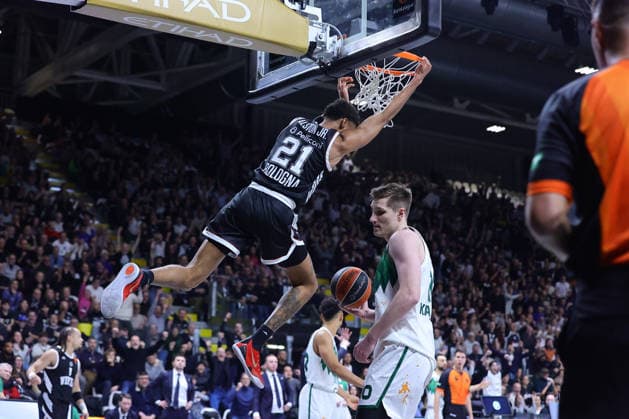 21 Derrick Alston Jr Virtus Match BASKETBALL - EUROLEAGUE Virtus Bologna vs Zalgiris Kaunas 06-01-2026 schiacciata during Virtus Bologna vs Zalgiris Kaunas, Basketball Euroleague match in Bologna, Italy, January 06 2026  Copyright: xValentinoxOrsini IPAxSportx xipa-agency.netx xx IPA_69765861 IPA_Agency_IPA69765861
