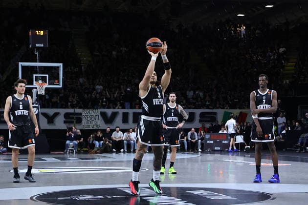BASKET - Euroleague - Virtus Bologna vs Zalgiris Kaunas 03 Carser EDWARDS Virtus Match BASKETBALL - EUROLEAGUE Virtus Bologna vs Zalgiris Kaunas 06-01-2026 during Virtus Bologna vs Zalgiris Kaunas, Basketball Euroleague match in Bologna, Italy, January 06 2026 Bologna Italy  Copyright: xIPAxSport ABACAx