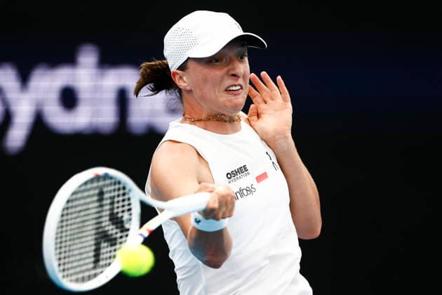 TENNIS UNITED CUP SYDNEY, Iga Swiatek of team Poland plays a forehand in her Group F singles match against Suzan Lamens of Team Netherlands during day six of the 2026 United Cup at Ken Rosewall Arena in Sydney, Wednesday, January 7, 2026. ( NO ARCHIVING, EDITORIAL USE ONLY SYDNEY NEW SOUTH WALES AUSTRALIA  Copyright: xMARKxEVANSx 20260107149822664482