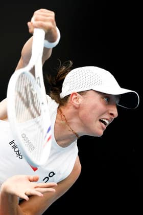 TENNIS UNITED CUP SYDNEY, Iga Swiatek of team Poland plays in her Group F singles match against Suzan Lamens of Team Netherlands during day six of the 2026 United Cup at Ken Rosewall Arena in Sydney, Wednesday, January 7, 2026. ( NO ARCHIVING, EDITORIAL USE ONLY SYDNEY NEW SOUTH WALES AUSTRALIA  Copyright: xMARKxEVANSx 20260107147730840913