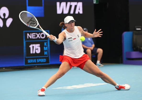 January 7, 2026, Sydney, New South Wales, Australia: IGA SWIATEK of Poland during the match against S. LAMENS of Netherlands in the single competition group F during the United Cup at Ken Rosewall Arena, Sydney, Australia. Sydney Australia - ZUMAc278 20260107_zsp_c278_018 Copyright: xMarcinxCholewinskix