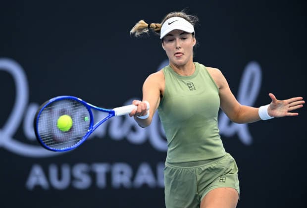 TENNIS BRISBANE INTERNATIONAL, Anna Kalinskaya of Russia in action against Jessica Pegula of the United States during day four of the Brisbane International tennis tournament at Pat Rafter Arena in Brisbane, Wednesday, January 7, 2026. ( NO ARCHIVING, EDITORIAL USE ONLY BRISBANE QUEENSLAND AUSTRALIA  Copyright: xDARRENxENGLANDx 20260107148183954822
