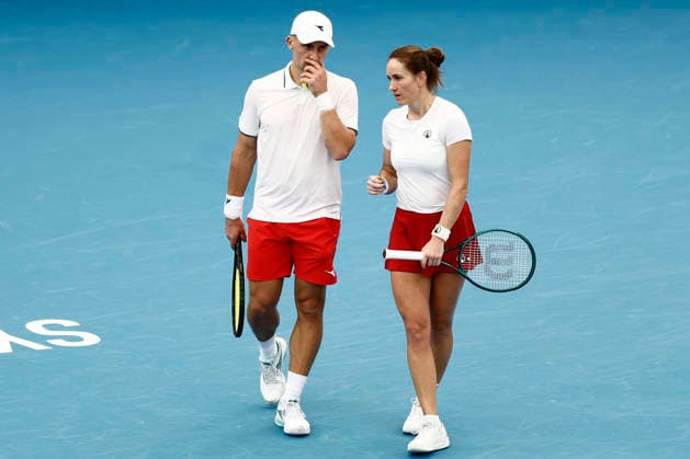 TENNIS UNITED CUP SYDNEY, Jan Zielinski of team Poland playing with Katarzyna Kawa of team Poland talk tactics in their Group F doubles match against Demi Schuurs of Team Netherlands and David Pel of Team Netherlands during day six of the 2026 United Cup at Ken Rosewall Arena in Sydney, Wednesday, January 7, 2026. ( NO ARCHIVING, EDITORIAL USE ONLY SYDNEY NEW SOUTH WALES AUSTRALIA  Copyright: xMARKxEVANSx 20260107140969523648