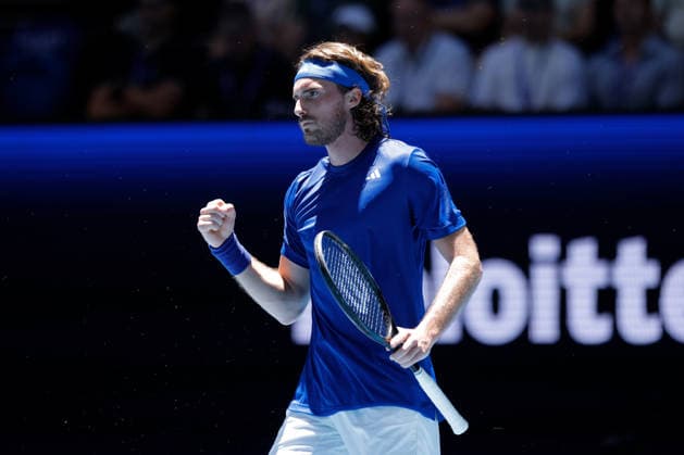 TENNIS UNITED CUP PERTH, Stefanos Tsitsipas of Greece celebrates a point against Taylor Fritz of the USA during the United Cup quarter-final match between Greece and the USA at RAC Arena in Perth, Wednesday, January 7, 2026. ( NO ARCHIVING, EDITORIAL USE ONLY PERTH Western Australia Australia  Copyright: xRICHARDxWAINWRIGHTx 20260107157767715834