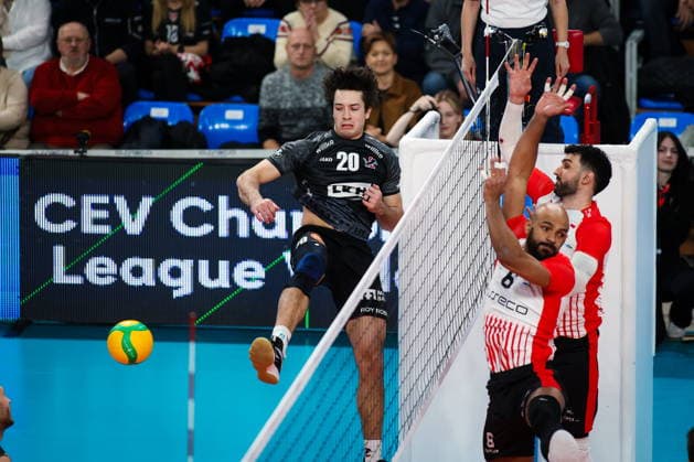 Volleyball, CL, Asseco Resovia Rzeszow - SVG Lüneburg 2026.01.06 Rzeszow Siatkowka, Liga Mistrzow CEV 2026 Asseco Resovia Rzeszow - SVG Luneburg N z Ethan Champlin Danny Demyanenko. Foto Marta Badowska PressFocus 2026.01.06 Rzeszow Volleyball, CEV Champions League Volley 2026 Ethan Champlin Danny Demyanenko. Credit: Marta Badowska PressFocus NEWSPIX.PL --- newspix.pl 