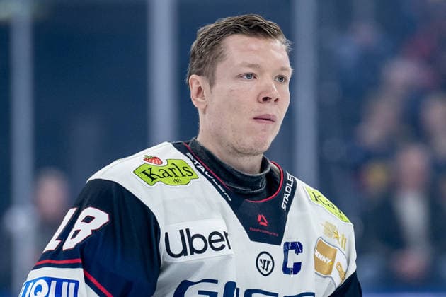 Jonas Mueller (Eisbaeren Berlin, 18) bei den Starting Six Portrait Portraet GER, EHC Red Bull Muenchen vs. Eisbaeren Berlin, Eishockey, DEL, 37. Spieltag, Saison 2025 2026, 06.01.2026. GER, EHC Red Bull Muenchen vs. Eisbaeren Berlin, Eishockey, DEL, 37. Spieltag, Saison 2025 2026, 06.01.2026. Muenchen Copyright: xEibner-Pressefoto FranzxFeinerx EP_HFR