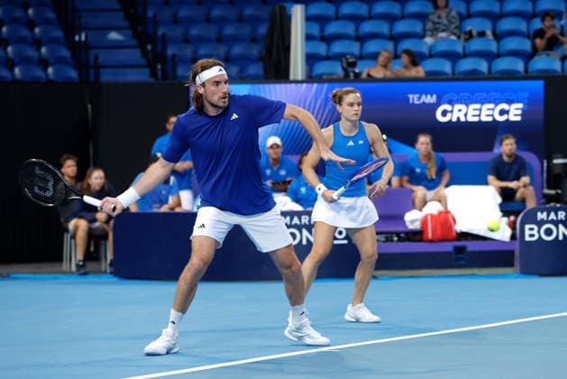 TENNIS UNITED CUP PERTH, Maria Sakkari and Stefanos Tsitsipas of Greece in action against Coco Gauff and Christian Harrison of the USA during the United Cup quarter-final doubles match between Greece and the USA at RAC Arena in Perth, Wednesday, January 7, 2026. ( NO ARCHIVING, EDITORIAL USE ONLY PERTH Western Australia Australia  Copyright: xRICHARDxWAINWRIGHTx 20260107141715028600