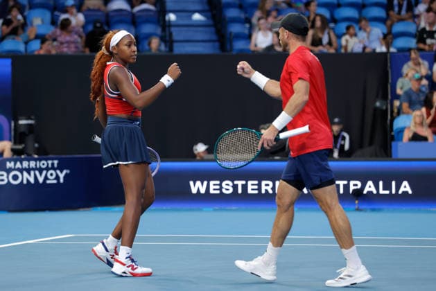 TENNIS UNITED CUP PERTH, Coco Gauff and Christian Harrison of the USA in action against Maria Sakkari and Stefanos Tsitsipas of Greece during the United Cup quarter-final doubles match between Greece and the USA at RAC Arena in Perth, Wednesday, January 7, 2026. ( NO ARCHIVING, EDITORIAL USE ONLY PERTH Western Australia Australia  Copyright: xRICHARDxWAINWRIGHTx 20260107116275510039