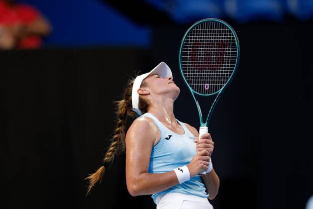 TENNIS UNITED CUP PERTH, Solana Sierra of Argentina in action against Belinda Bencic of Switzerland during the United Cup quarter-final match between Argentina and Switzerland at RAC Arena in Perth, Wednesday, January 7, 2026. ( NO ARCHIVING, EDITORIAL USE ONLY PERTH Western Australia Australia  Copyright: xRICHARDxWAINWRIGHTx 20260107128321528357