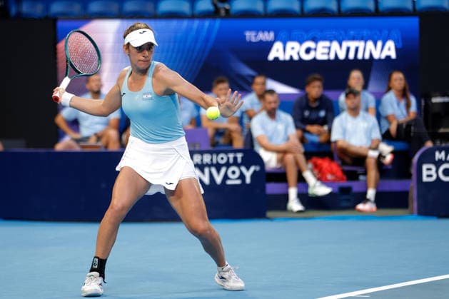 TENNIS UNITED CUP PERTH, Solana Sierra of Argentina in action against Belinda Bencic of Switzerland during the United Cup quarter-final match between Argentina and Switzerland at RAC Arena in Perth, Wednesday, January 7, 2026. ( NO ARCHIVING, EDITORIAL USE ONLY PERTH Western Australia Australia  Copyright: xRICHARDxWAINWRIGHTx 20260107189305126567