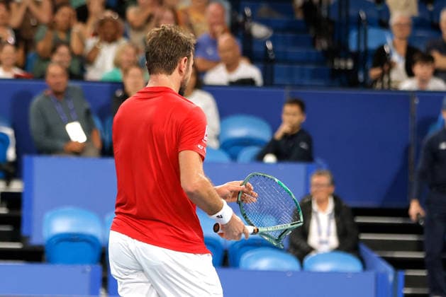 TENNIS UNITED CUP PERTH, Stan Wawrinka of Switzerland breaks has racket after losing a set point against Sebastian Baez of Argentina during the United Cup quarter-final match between Argentina and Switzerland at RAC Arena in Perth, Wednesday, January 7, 2026. ( NO ARCHIVING, EDITORIAL USE ONLY PERTH Western Australia Australia  Copyright: xRICHARDxWAINWRIGHTx 20260107116014821940