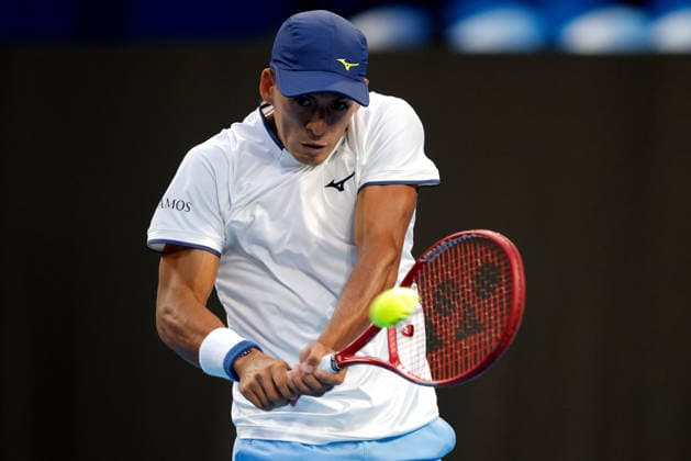 TENNIS UNITED CUP PERTH, Sebastian Baez of Argentina in action against Stan Wawrinka of Switzerland during the United Cup quarter-final match between Argentina and Switzerland at RAC Arena in Perth, Wednesday, January 7, 2026. ( NO ARCHIVING, EDITORIAL USE ONLY PERTH Western Australia Australia  Copyright: xRICHARDxWAINWRIGHTx 20260107133253135531