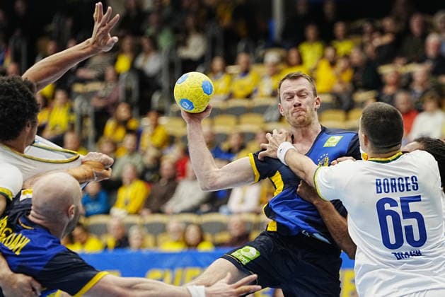 GÖTEBORG, SWEDEN 20260107 Swedens Felix Claar with the ball during Wednesdays international handball match between Sweden and Brazil in Partille arena GÖTEBORG SWEDEN x9200x  Copyright: xBjörnxLarssonxRosvall TTx HANDBOLL SVERIGE-BRASILIEN