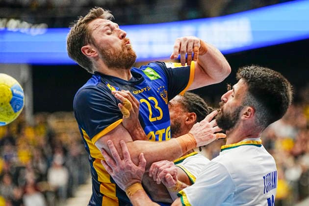 GOTHENBURG, SWEDEN 20260107 Swedens Albin Lagergren against Brazils Guilherme Torriani during Wednesdays international handball match between Sweden and Brazil in Partille arena GOTHENBURG SWEDEN x9200x  Copyright: xBjörnxLarssonxRosvall TTx HANDBOLL SVERIGE-BRASILIEN