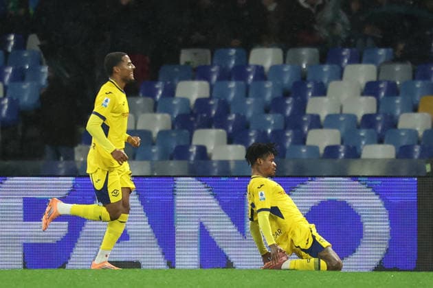 Gift Orban of Hellas Verona (r) celebrates after scoring on scores on penalty the goal of 0-2 during the Serie A 2025 2026 football match between SSC Napoli and Hellas Verona at Diego Armando Maradona stadium in Naples (Italy), January 7, 2026. cesarexpurini