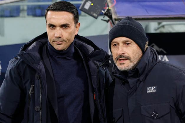January 7, 2026, Bologna, BOLOGNA: Bologna s coach Vincenzo Italiano (R) and Atalanta s coach Raffaele Palladino greet each other prior the Italian Serie A soccer match Bologna FC vs Atalanta BC at Renato Dall Ara stadium in Bologna, Italy, 7 January 2026. ANSA SERENA CAMPANINI. Soccer: Serie A ; Bologna-Atalanta  - ZUMAa110 20260107_zaf_a110_018 Copyright: xSerenaxCampaninix