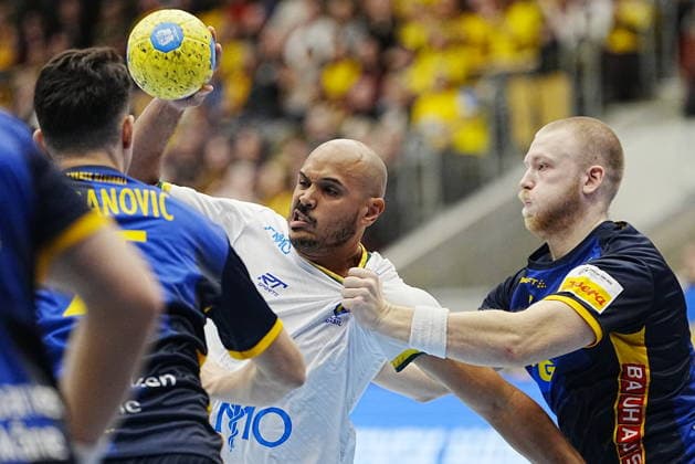 GOTHENBURG, SWEDEN 20260107 Brazils Tarcisio Freitas center during Wednesdays international handball match between Sweden and Brazil in Partille arena GOTHENBURG SWEDEN x9200x  Copyright: xBjörnxLarssonxRosvall TTx HANDBOLL SVERIGE-BRASILIEN
