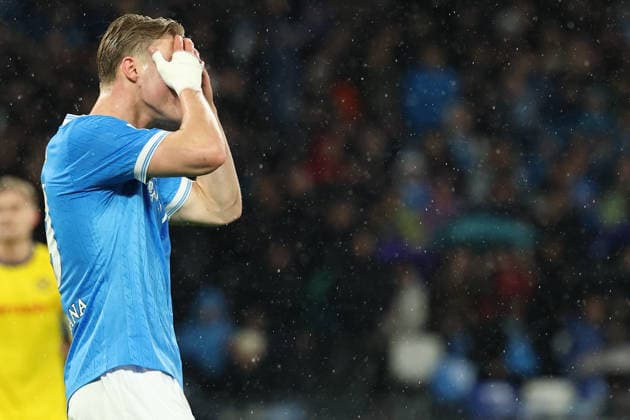 Rasmus Hojlund of SSC Napoli looks dejected during the Serie A 2025 2026 football match between SSC Napoli and Hellas Verona at Diego Armando Maradona stadium in Naples (Italy), January 7, 2026. cesarexpurini
