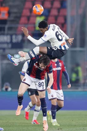 January 7, 2026, Bologna, BOLOGNA: Bologna s Giovanni Fabbian (L) and Atalanta s Honest Ahanor in action during the Italian Serie A soccer match Bologna FC vs Atalanta BC at Renato Dall Ara stadium in Bologna, Italy, 7 January 2026. ANSA SERENA CAMPANINI. Soccer: Serie A ; Bologna-Atalanta  - ZUMAa110 20260107_zaf_a110_025 Copyright: xSerenaxCampaninix