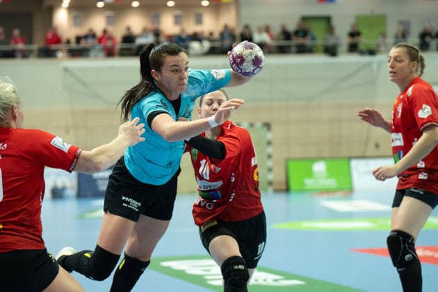 Lilli Röpcke Halle, 25 , Jana Scheib THC, 20 , Viktoria Marksteiner Halle, 10 , Ilona Kieffer Halle, 72 , SV Union Halle Neustadt vs Thüringer HC, Handball, 1 Bundesliga Women, Season 2025 26, 12 Matchday, 07 01 2026 Halle SWH Arena Sachsen Anhalt Germany