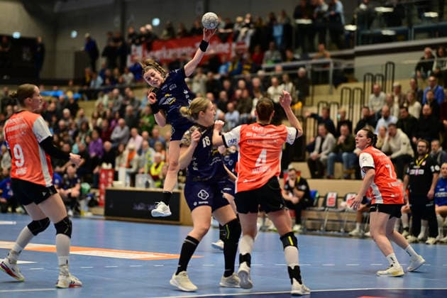 Handball I Women I Season 2025 2026 I 1 HBF I 12 Matchday I Buxtehuder SV HSG Blomberg Lippe I 07 01 2026 Throw Isabelle Dölle 11, Buxtehuder Sportverein Buxtehude Halle Nord Niedersachsen Germany Copyright: xLobeca FelixxSchlikisx