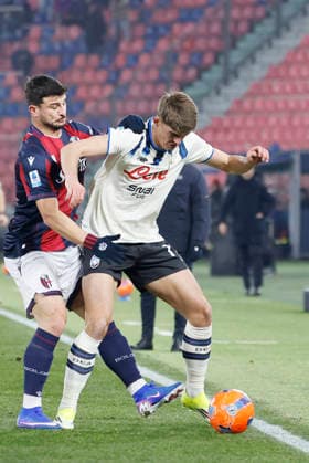 January 7, 2026, Bologna, BOLOGNA: Bologna s Riccardo Orsolini (L) and Atalanta s Charles De Ketelaere in action during the Italian Serie A soccer match Bologna FC vs Atalanta BC at Renato Dall Ara stadium in Bologna, Italy, 7 January 2026. ANSA SERENA CAMPANINI. Soccer: Serie A ; Bologna-Atalanta  - ZUMAa110 20260107_zaf_a110_034 Copyright: xSerenaxCampaninix