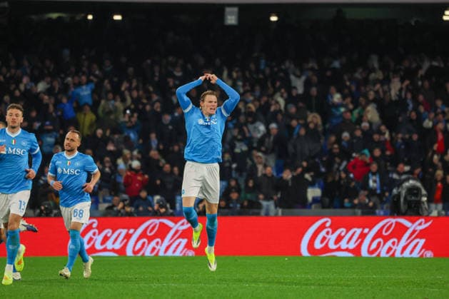 Napoli vs. Hellas Verona football match Goal the Scott McTominay of SSC Napoli During the 2025 26 Italian Serie A football match between SSC Napoli and Hellas Verona on January 7, 2026, at the Diego Armando Maradona Stadium in Naples. Pictured: NAPOLI stadio Diego Armando Maradona CAMPANIA ITALIA Copyright: xFABIOxSASSOxFabioxSassox Napoli Hellas Verona2026_01_07Fabio Sasso2763