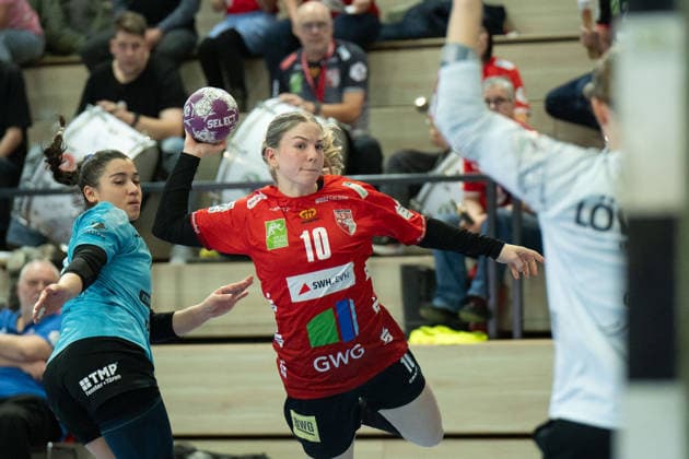 Guilla Guarleiro THC, 13 , Viktoria Marksteiner Halle, 10 , SV Union Halle Neustadt vs Thüringer HC, Handball, 1 Bundesliga Women, Season 2025 26, 12 Matchday, 07 01 2026 Halle SWH Arena Sachsen Anhalt Germany