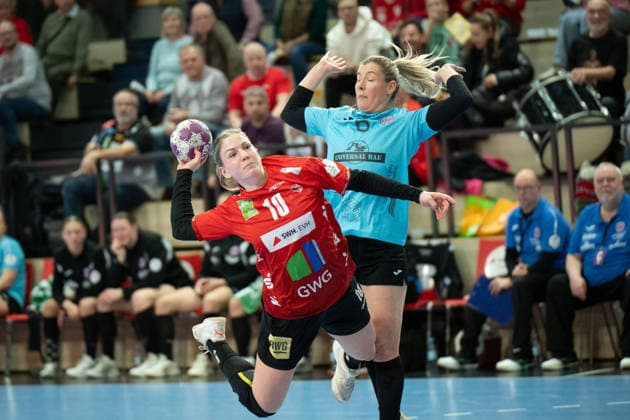 Viktoria Marksteiner Halle, 10 , Julie Holm THC, 8 , SV Union Halle Neustadt vs Thüringer HC, Handball, 1 Bundesliga Women, Season 2025 26, 12 Matchday, 07 01 2026 Halle SWH Arena Sachsen Anhalt Germany