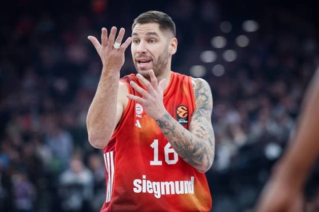 Stefan Jovic 16 FC Bayern Muenchen Basketball gestures, FC Bayern Muenchen Basketball vs Kosner Baskonia Vitoria Gasteiz, Basketball, Men, Turkish Airlines EuroLeague, Regular Season, Season 2025 2026, 07 01 2026 Muenchen Bayern Germany Copyright: xkolbert-press MartinxAgüerax