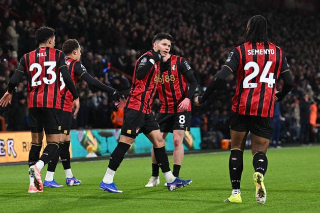 Bournemouth v Tottenham Hotspur, Premier League Goal 1-1 - Evanilson (9) of AFC Bournemouth celebrates scoring the equalising goal during the Premier League match between Bournemouth and Tottenham Hotspur at the Vitality Stadium, Bournemouth, UK on 7 January 2026. Bournemouth Vitality Stadium Dorset UK Editorial use only DataCo restrictions apply See www.football-dataco.com , Copyright: xGrahamxHuntx PSI-23541-0052