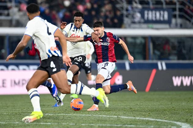 CALCIO - Serie A - Bologna FC vs Atalanta BC Nicolo Cambiaghi (Bologna Fc) in action during Bologna FC vs Atalanta BC, Italian soccer Serie A match in Bologna, Italy, January 07 2026 Bologna Italy  Copyright: xIPAxSport ABACAx
