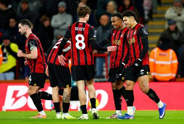 Eli Junior Kroupi of AFC Bournemouth celebrates scoring a goal after making the score 2-1. AFC Bournemouth v Tottenham Hotspur, Premier League, Football, Vitality Stadium, Bournemouth, UK - 07 Jan 2026Bournemouth Vitality Stadium United Kingdom EDITORIAL USE ONLY No use with unauthorised audio, video, data, fixture lists, club league logos or live services. Online in-match use limited to 120 images, no video emulation. No use in betting, games or single club league player publications. Copyright: xJamesxMarsh Shutterstockx 16232824bv