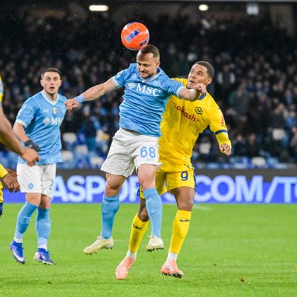 2026-01-07 SSC Napoli v Hellas Verona - Italian Serie A Enilive NAPLES, ITALY - JANUARY 7: Stanislav Lobotka of SSC Napoli, Amin Sarr of Hellas Verona during the Italian Serie A Enilive match between SSC Napoli and Hellas Verona at Stadio Diego Armando Maradona on January 7, 2026 in Naples, Italy. Naples Stadio Diego Armando Maradona Italy Content not available for redistribution in The Netherlands directly or indirectly through any third parties. Copyright: xCiroxSantangelox
