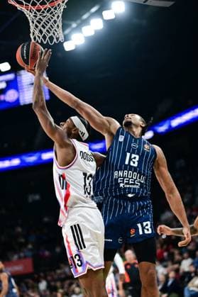 Anadolu Efes v Paris Basketball - EuroLeague ISTANBUL, TURKIYE - JANUARY 7: Brice Dessert (R) of Anadolu Efes and Allan Julien Dokossi (13) of Paris Basketball compete for the ball during the EuroLeague week 20 match between Anadolu Efes and Paris Basketball at Basketball Development Center in Istanbul, Turkiye on January 7, 2026. Cem Tekkesinoglu Anadolu Istanbul Turkey. Editorial use only. Please get in touch for any other usage.  Copyright: x2026xAnadoluxCemxTekkesinoglux