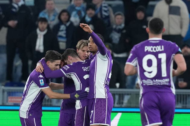 Fiorentina s Robin Gosens celebrates after scoring during the Serie A EniLive soccer match between Lazio and Fiorentina at the Rome s Olympic stadium, Italy - Wednesday January 7, 2026 - Soccer ( Photo by Alfredo Falcone LaPresse )  Copyright: xAlfredoxFalcone LaPressex