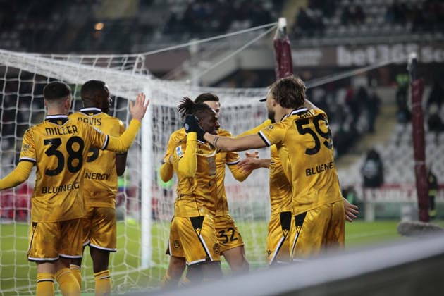 Nicolo Zaniolo of Udinese Calcio celebrating with team mates after a goal during the Italian Serie A, 2025 26 season, football match between Torino FC and Udinese Calcio, on 07 January 2026 at Stadio Olimpico â?? Grande Torino , Turin Italy. Photo Nderim KACELI  Copyright: xNderimxKaceli IPAxSportx xipa-agency.netx xx IPA_69795829 IPA_Agency_IPA69795829